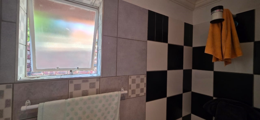 5 Bedroom Property for Sale in Wilkoppies North West